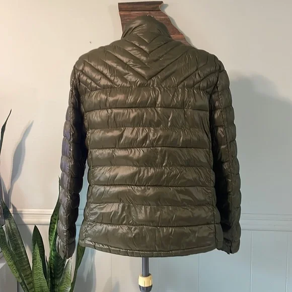 Gap Army Green Packable Down Alternative Jacket in XXL - Picture 4 of 6